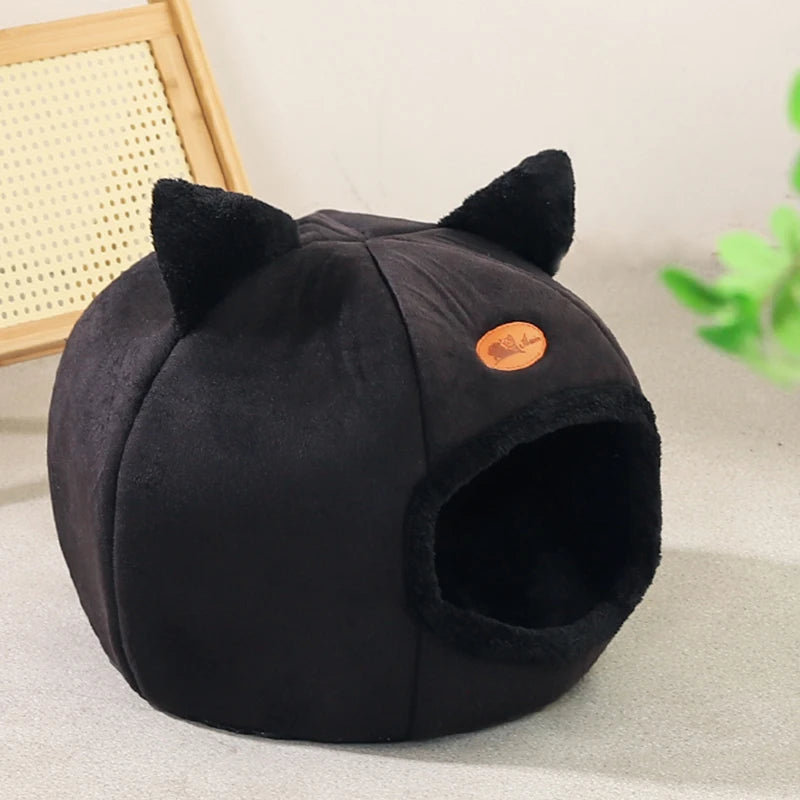 Maison "Cat-Face" – Le Nid Douillet en Forme de Chat