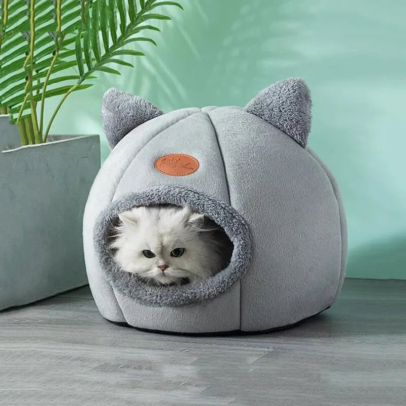 Maison "Cat-Face" – Le Nid Douillet en Forme de Chat