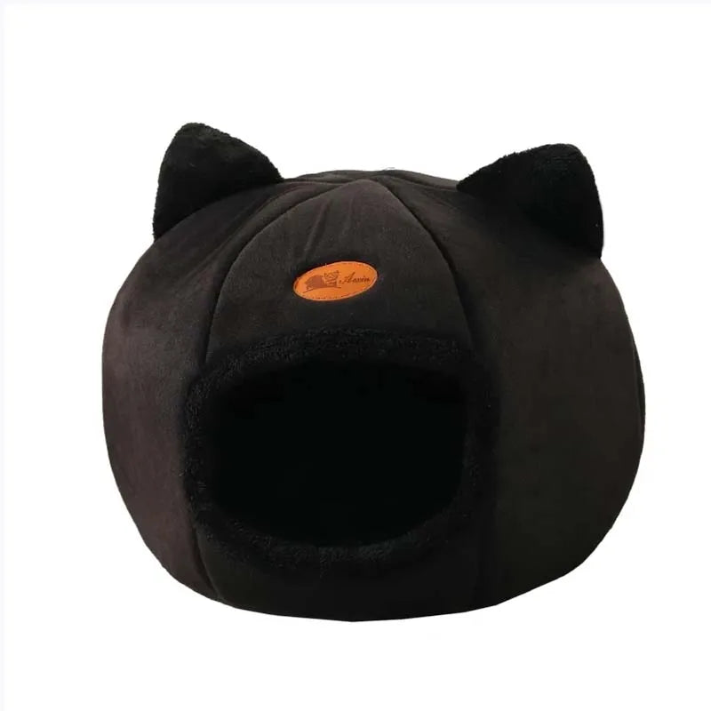 Maison "Cat-Face" – Le Nid Douillet en Forme de Chat Noir