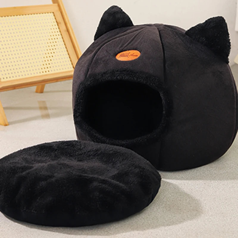 Maison "Cat-Face" – Le Nid Douillet en Forme de Chat